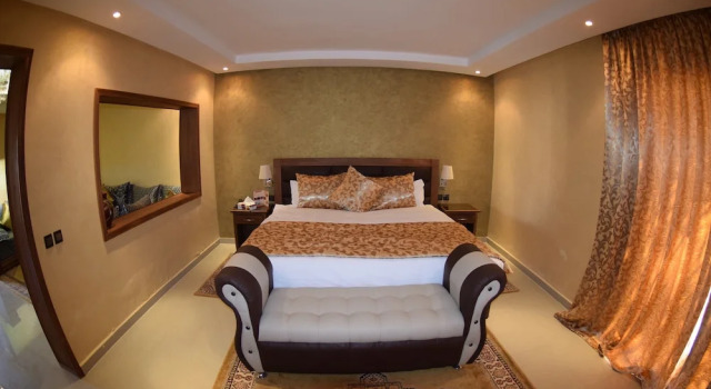 Люкс Royal с балконом Palms Hotel Club