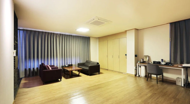 Номер Premium BOLTON Hotel