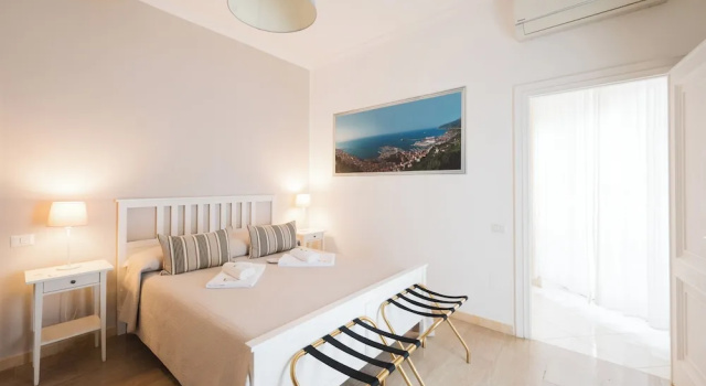 Люкс с балконом Panoramic Rooms Salerno