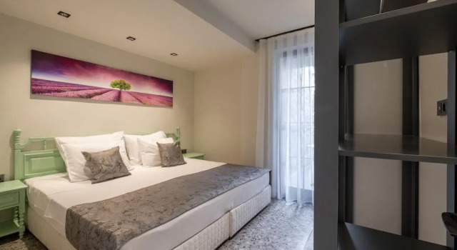 Terrace Apartment Wolf Suites