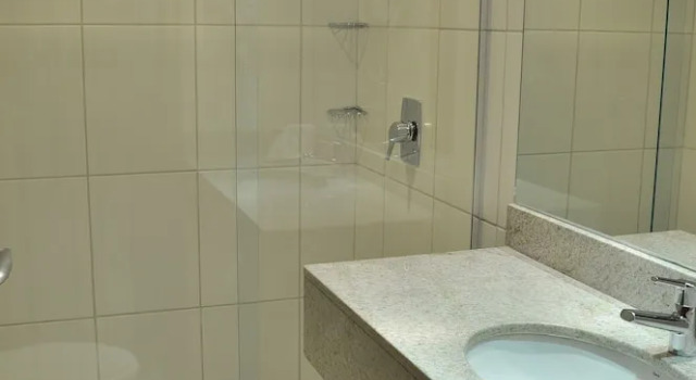 Номер Luxury Gales Park Hotel