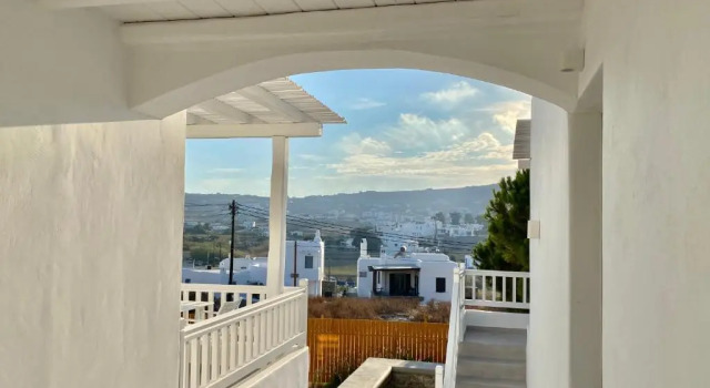 Полулюкс с балконом Sofos Suites Mykonos