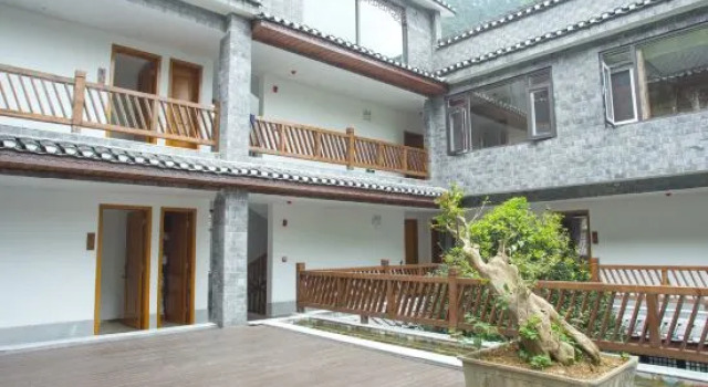 Shuixiu Hotel (Mist Bridge, Phoenix Ancient Town Scenic Area), Rezerwuj Hotel Xiangxi Hunan