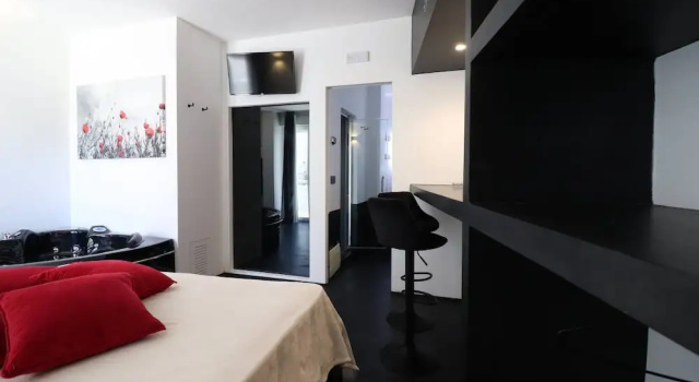 1 makuuhuone Huoneisto Black&white Otranto Suite