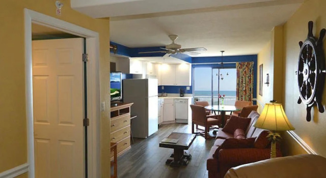 Catalina Beach Club