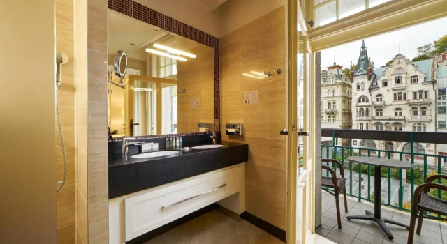 Трёхместный номер Deluxe с балконом EA Hotel Atlantic Palace