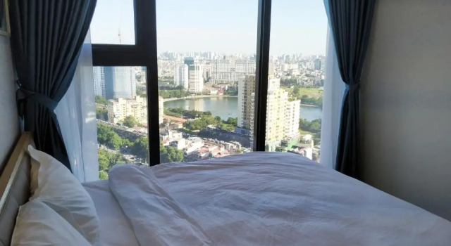 Апартаменты Apartment in Vinhomes Metropolis Lieu Giai