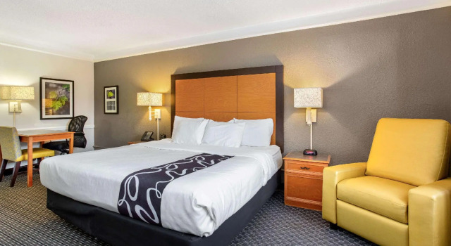Двухместный номер Standard La Quinta Inn by Wyndham Champaign