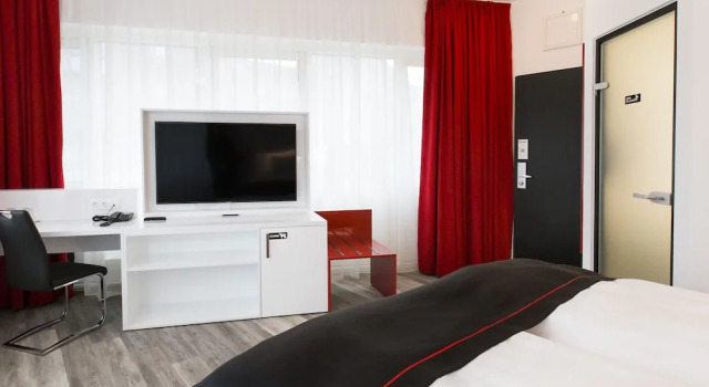 Двухместный номер Comfort DORMERO Hotel Hannover-Langenhagen Airport