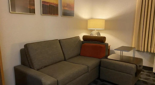 Четырёхместный люкс MainStay Suites Middleburg Heights Cleveland Airport