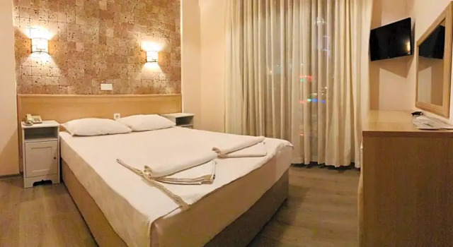Двухместный номер Standard с балконом Bayram Hotel