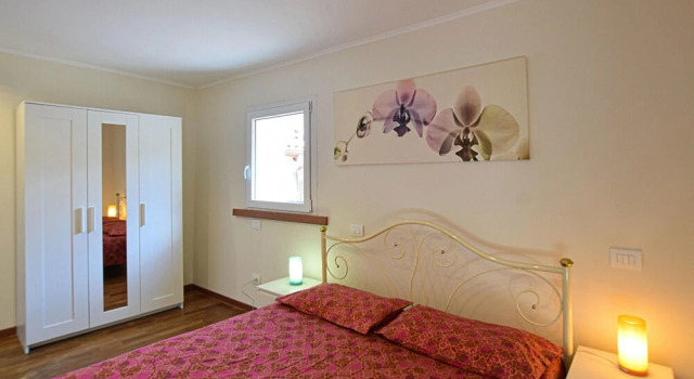 Amazing Apartment in Monte Isola With 2 Bedrooms and Wifi, Buchen Sie Ferienwohnung Hotels in Iseosee mit Parkplatz, Parkplätze