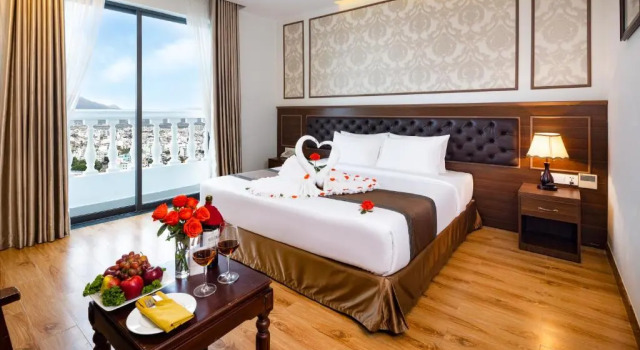 Номер Deluxe с балконом и с видом на город Imperial Nha Trang