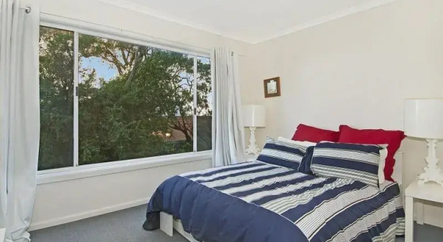 Breezy Bay Views, Book Apartment Melbourne 