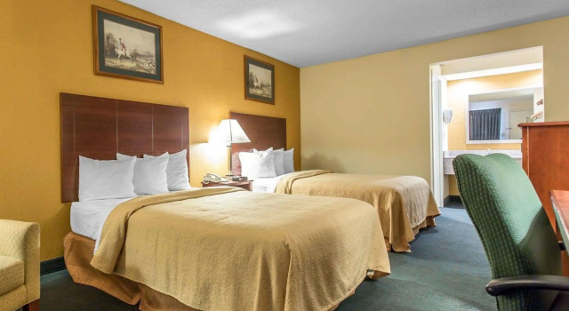 Четырёхместный номер Standard Quality Inn Aiken North