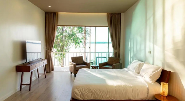Номер Deluxe LAKE HOUSE Naka Cave