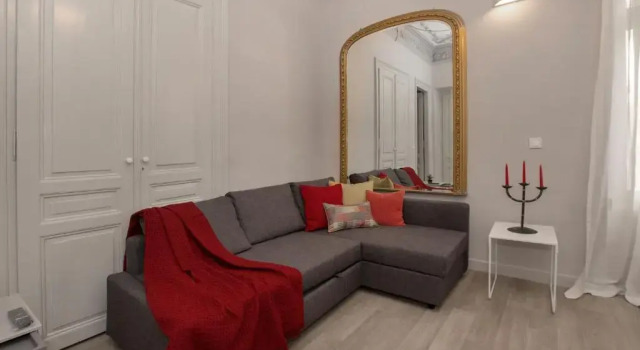 Апартаменты c 1 комнатой Magnificent neoclassical apt in Syntagma-Plaka by GHH