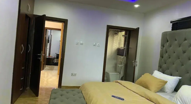 Апартаменты Comforts Court And Apartment