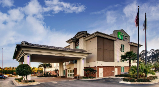 Люкс Standard Holiday Inn Express Hotel & Suites Jacksonville North-Fernandina by IHG