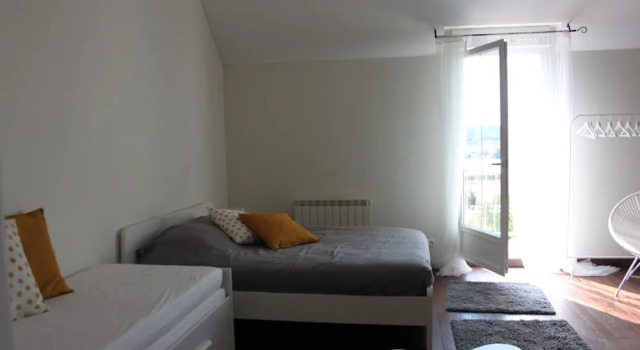 Magnifique Studio 4 Personnes, Book Hotel Hotels in Burgundy with a Pool, Swimming Pool