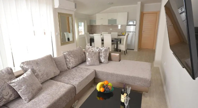 Апартаменты Пентхаус с 2 комнатами с балконом и с видом на море Apartments Mianiko