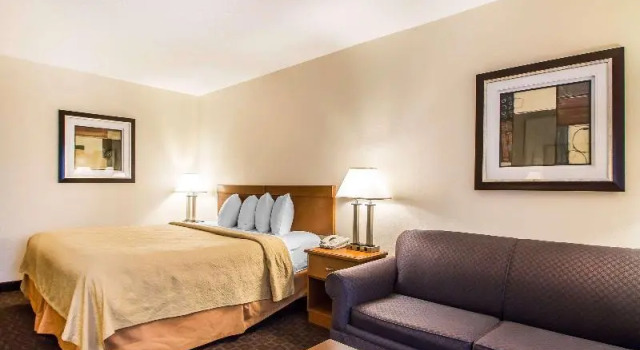 Люкс Quality Inn Morris I-80