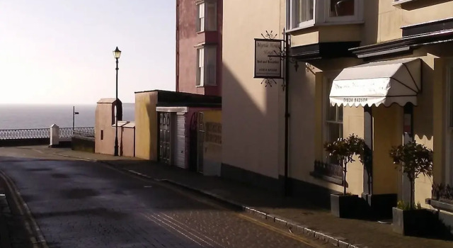 Myrtle House Hotel, Забронировать Отель Отели Тенби 3 звезды, рядом с Castle Hill, 3*