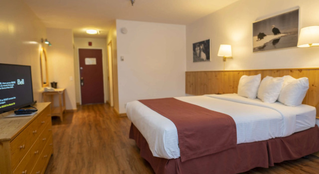 Двухместный номер Standard Canadas Best Value Inn- Riverview Hotel