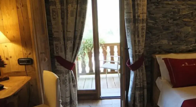 Одноместный номер Standard с балконом La Luge DAntan Maison dHôtes & SPA