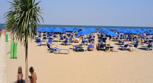 Апартаменты с 2 комнатами с балконом и с видом на город Flat in the Heart of Rosolina Mare