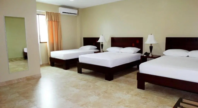 Трёхместный номер Standard Hotel Marvento Suites