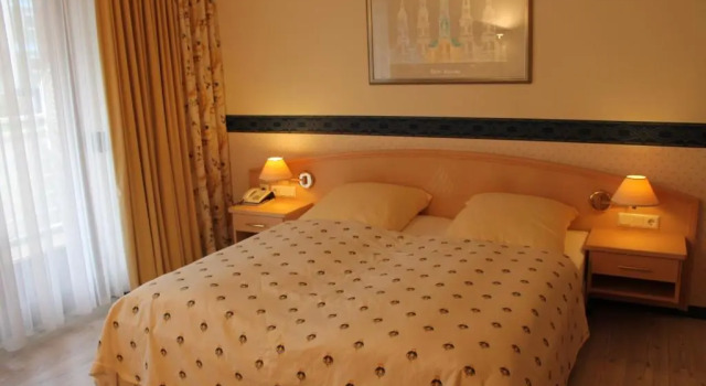 Двухместный номер Standard с балконом Mimosa Hotel
