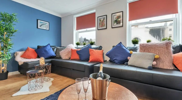 Seabright Townhouse | By My Getaways | Parking for one car, Забронировать Отель Отели Брайтон-энд-Хов с парковкой, рядом с Ипподром Брайтона, Парковка