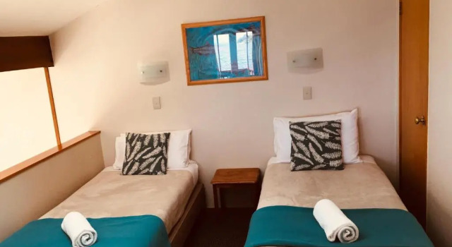 Номер Standard Cascades Lakefront Motel