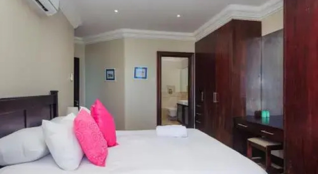Ballito Manor Beach 405, Забронировать Отель Отели Баллито 4 звезды, рядом с Ballito Shopping Mall, 4*