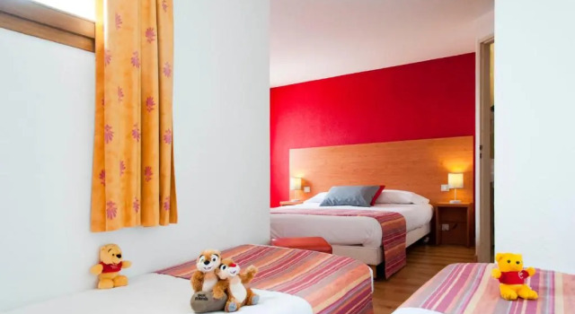 Четырёхместный номер Standard The Originals City, Hôtel Mâcon Sud