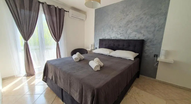 Apartments Mira, Prenota Appartamento Hotel a Isole Quarnerine con parcheggio, Parcheggio