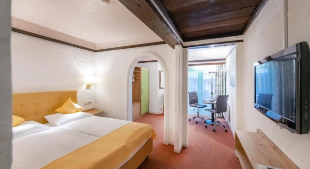 Двухместный номер Standard CONTEL Hotel