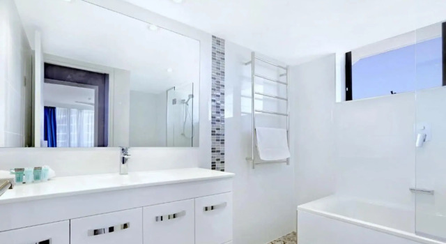 Cascade Gardens Apartments, Забронировать Апартаменты/квартира Серферс-Парадайс Голд-Кост, рядом с Florida Gardens Tram Station
