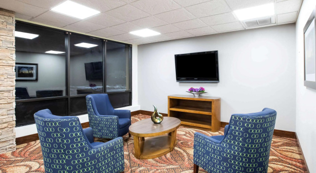 La Quinta Inn Davenport, Rezerwuj Hotel Davenport 