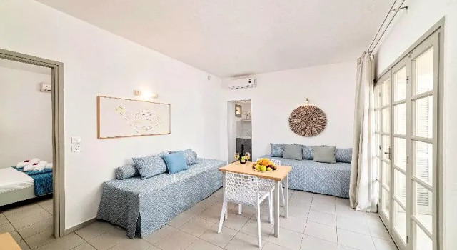 Семейный номер Standard с балконом Elounda Garden Suites Heated Pool