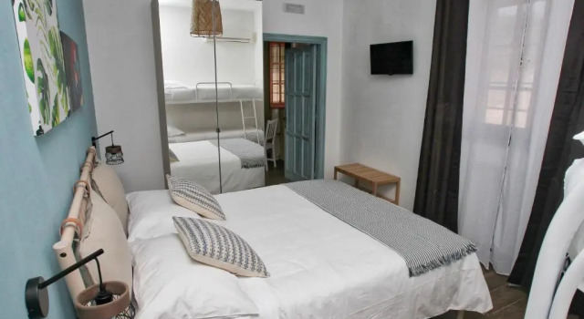 B&B villa al mare, Buchen Sie Bed & Breakfast Hotels in Metropolitanstadt Bari mit Parkplatz, Parkplätze