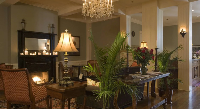 River Inn of Harbor Town, Buchen Sie Hotel Memphis Tennessee, in der Nähe von Magevney House
