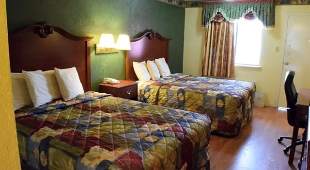 Номер Deluxe Delux Inn