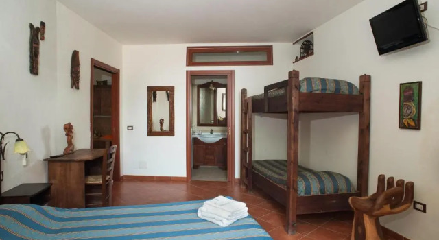 Четырёхместный номер Standard B&B La Nave