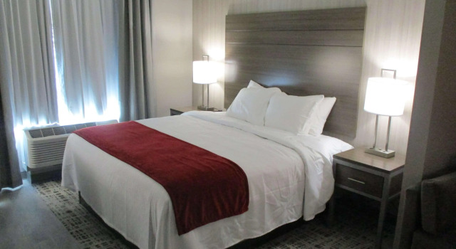 Best Western Plus Lacrescent / Lacrosse, Boek Hotel La Crescent 