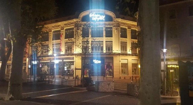 Hôtel Confort, Забронировать Отель Безье Hérault, рядом с Амфитеатр Arenes de Beziers