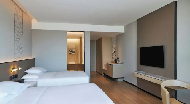 Четырёхместный номер Deluxe Courtyard by Marriott Changchun