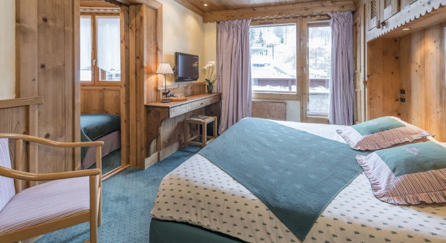 Семейный номер Standard с балконом Hotel Eterlou