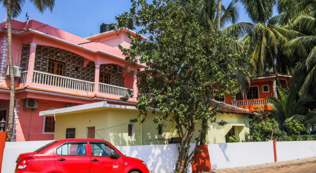 OYO 23020 Ramy's Inn, Rezerwuj Hotel Calangute North Goa